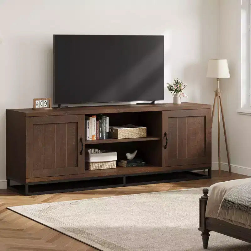 Meuble TV Moderne pour Téléviseurs Jusqu'à 75'', Meuble TV de 63'' en Bois avec Étagères Réglables et Pieds en Métal, Console TV pour Salon