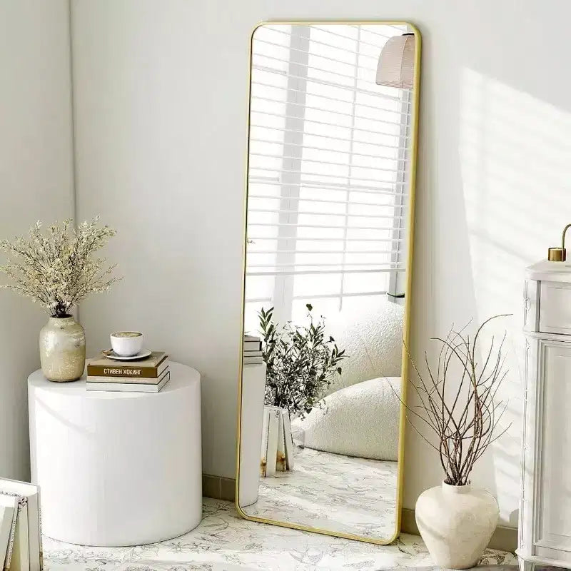 Miroir pleine longueur de 56 po x 21 po avec cadre en aluminium doré à coins arrondis pour salon, chambre à coucher, vestiaire, miroir mural sur pied